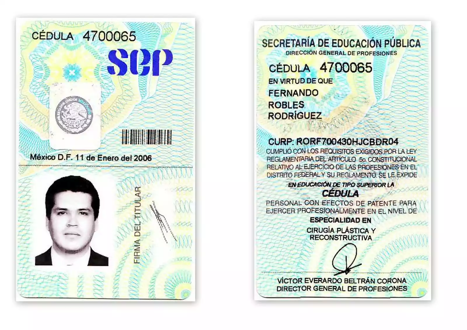 A front and back view of a Mexican professional credential card belonging to Fernando Robles Rodríguez, issued by the Secretaría de Educación Pública, with details and photograph.